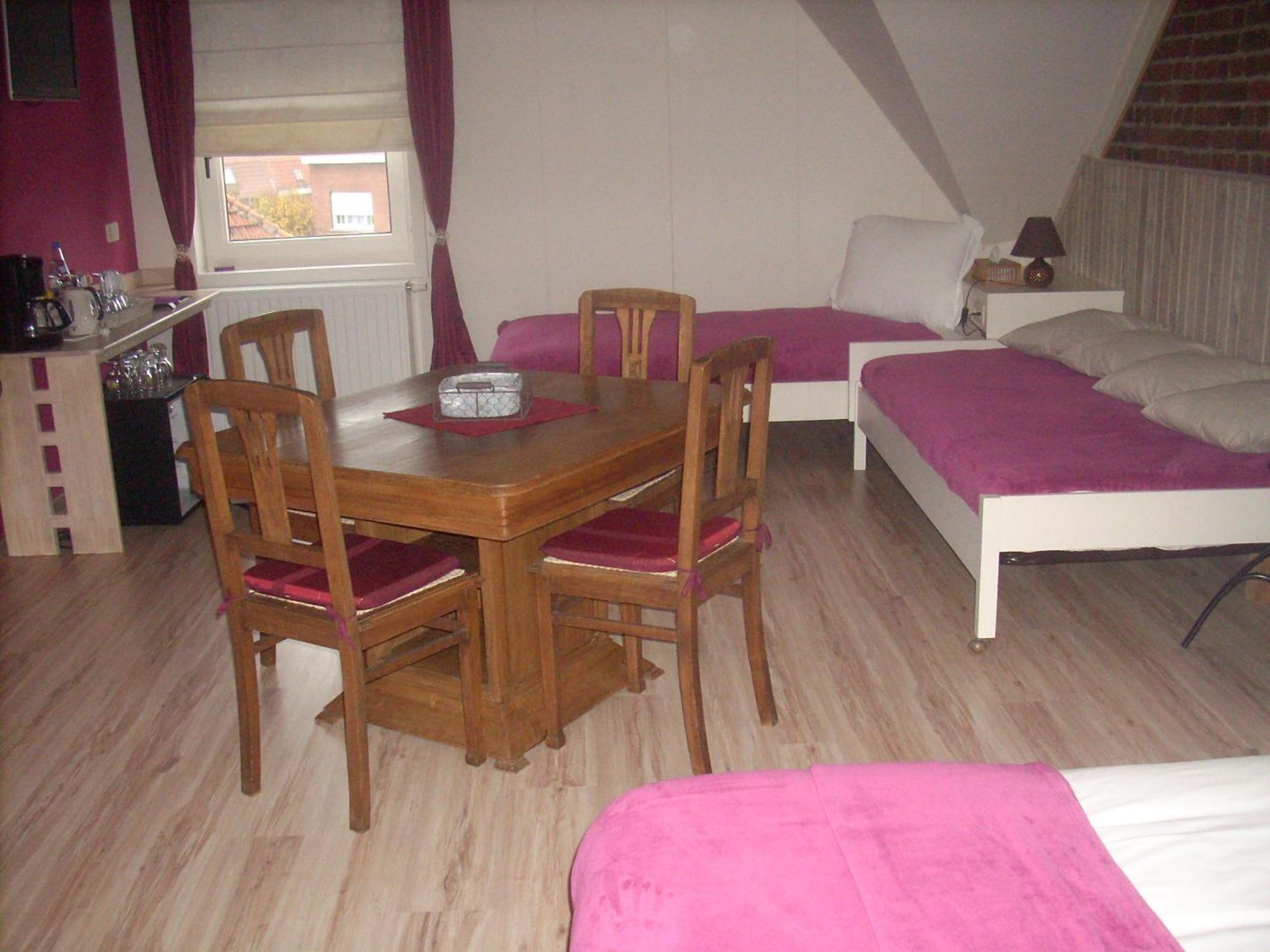 B&B Pottebreker Vlamertinge Esterno foto