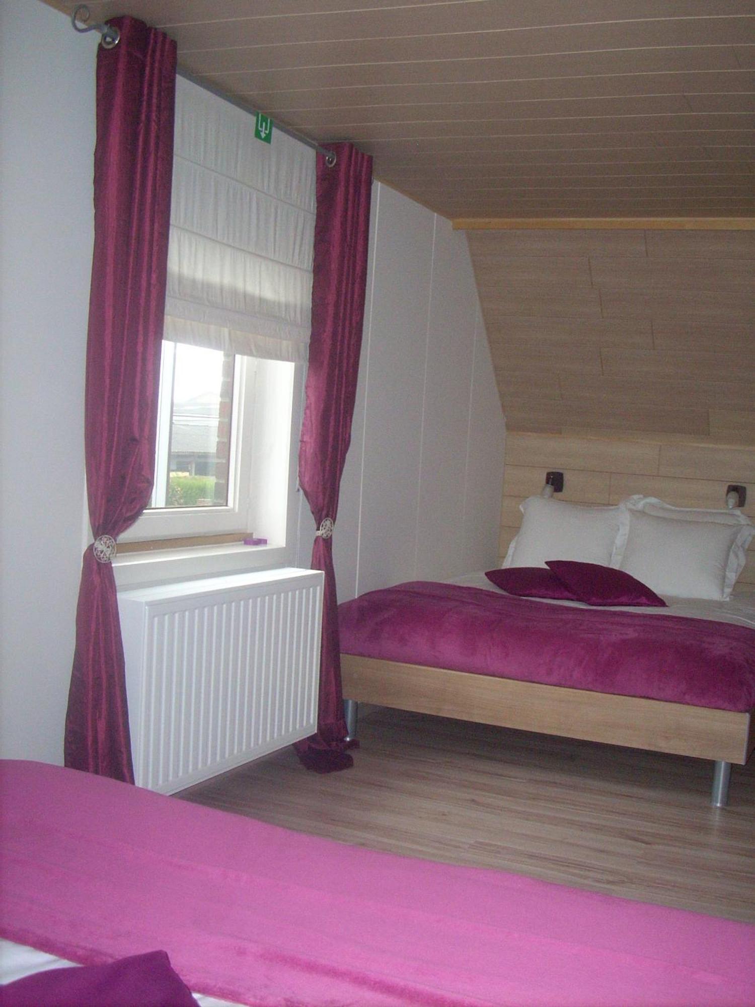 B&B Pottebreker Vlamertinge Esterno foto