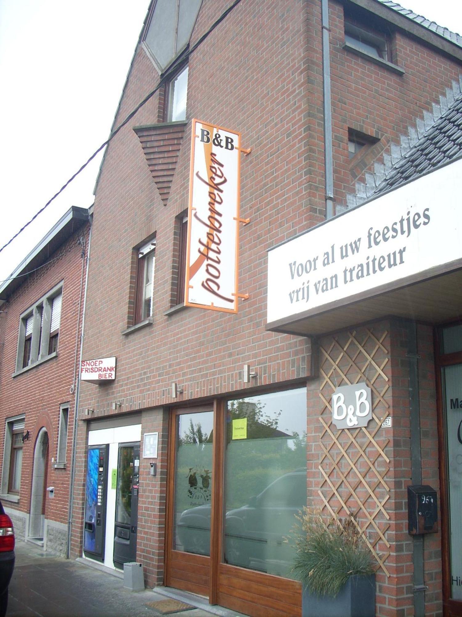 B&B Pottebreker Vlamertinge Esterno foto